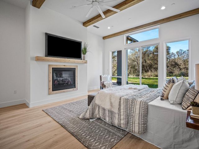 8118 Bridger Ln, Shingle Springs, CA 95682