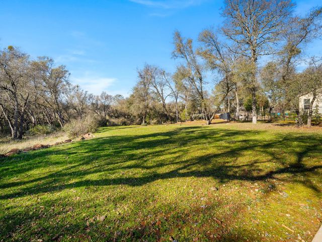 8118 Bridger Ln, Shingle Springs, CA 95682