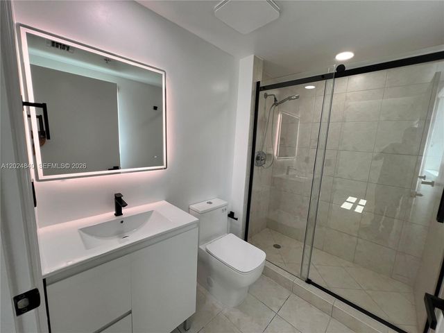 14951 Royal Oaks Ln 401, North Miami, FL 33181