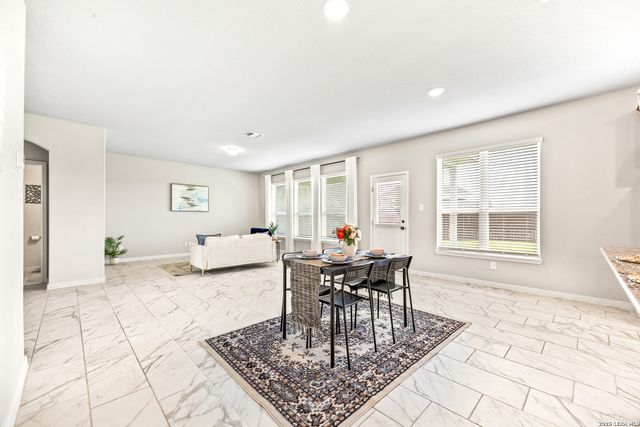 120 Stag Way, Schertz, TX 78108
