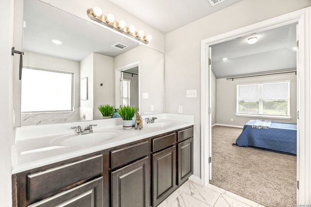 120 Stag Way, Schertz, TX 78108