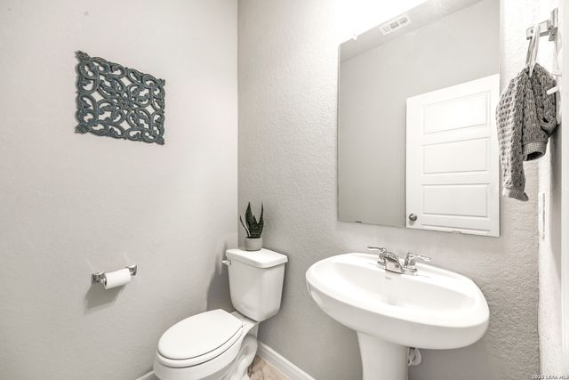 120 Stag Way, Schertz, TX 78108