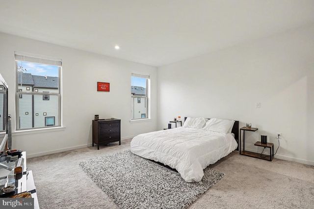 45956 SWALLOW TER, Sterling, VA 20165