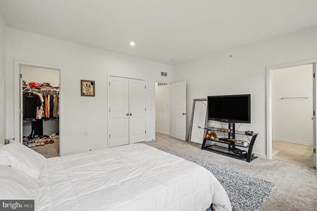 45956 SWALLOW TER, Sterling, VA 20165