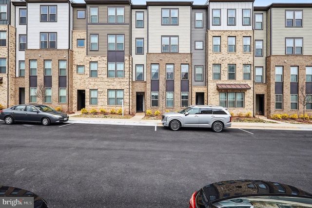 45956 SWALLOW TER, Sterling, VA 20165