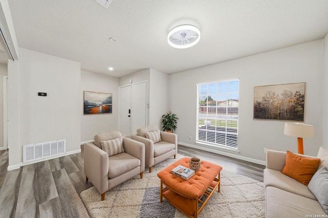 6926 Montgomery Dr, San Antonio, TX 78239