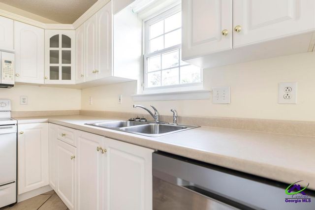 107 River Valley Court, Kathleen, GA 31047