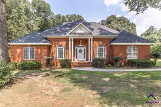 107 River Valley Court, Kathleen, GA 31047