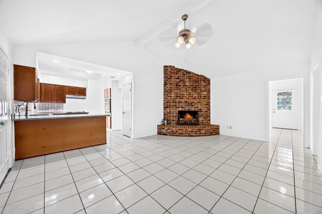 11239 Carvel Lane, Houston, TX 77072