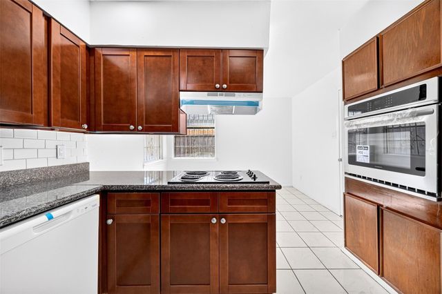11239 Carvel Lane, Houston, TX 77072