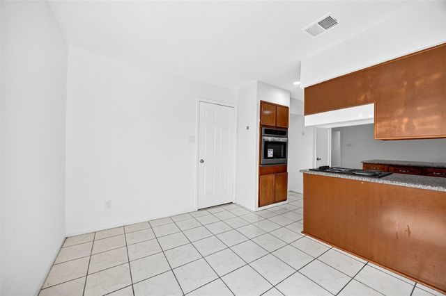 11239 Carvel Lane, Houston, TX 77072