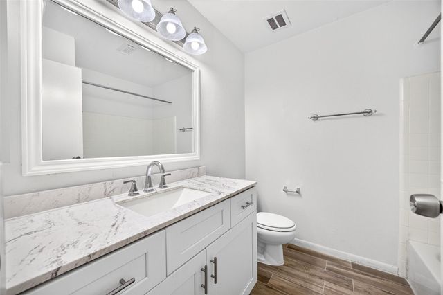 11239 Carvel Lane, Houston, TX 77072