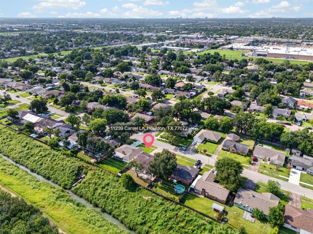 11239 Carvel Lane, Houston, TX 77072