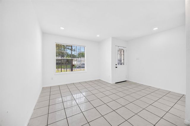 11239 Carvel Lane, Houston, TX 77072
