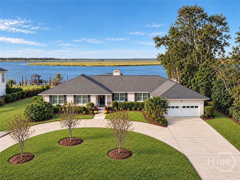 Image 1 of property listing at 126 Williamson Drive, Richmond Hill, GA 31324