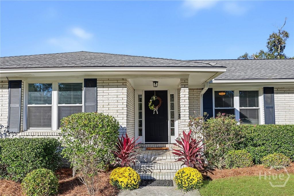 Image 2 of property listing at 126 Williamson Drive, Richmond Hill, GA 31324