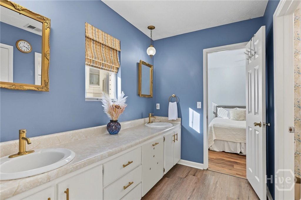 Image 27 of property listing at 126 Williamson Drive, Richmond Hill, GA 31324