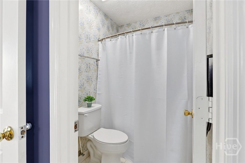 Image 28 of property listing at 126 Williamson Drive, Richmond Hill, GA 31324