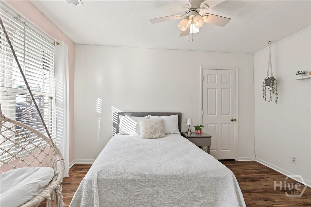 Image 29 of property listing at 126 Williamson Drive, Richmond Hill, GA 31324