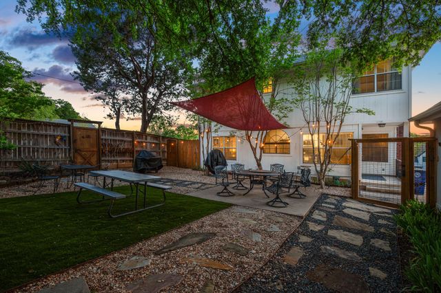 3017 Sunridge DR, Austin, TX 78741