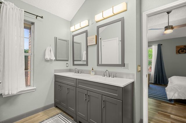 3017 Sunridge DR, Austin, TX 78741