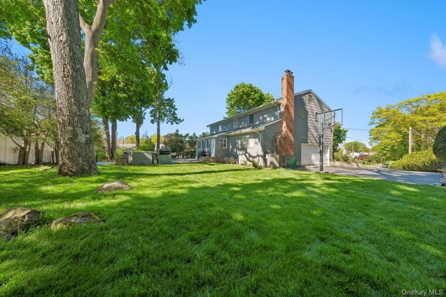 3 Camsanette Court, Glen Cove, NY 11542