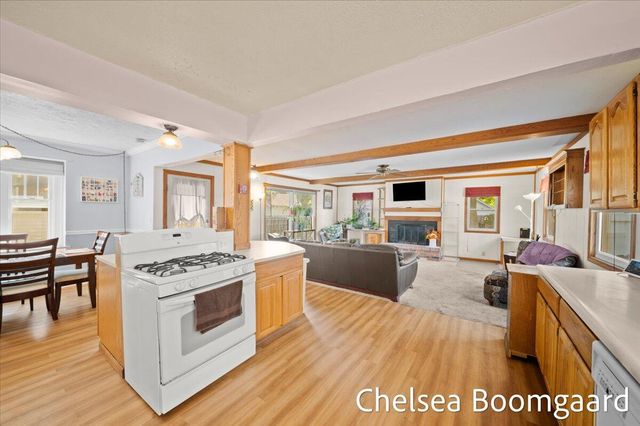 22 Elmwood Street, Grand Rapids, MI 49505