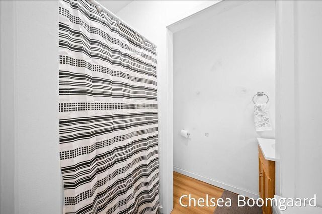 22 Elmwood Street, Grand Rapids, MI 49505