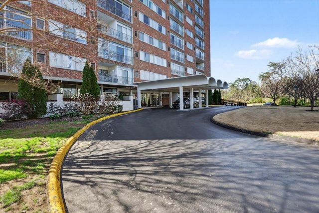 1414 Continental Drive 1207, Chattanooga, TN 37405