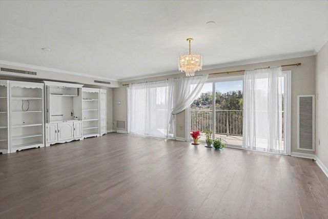 1414 Continental Drive 1207, Chattanooga, TN 37405