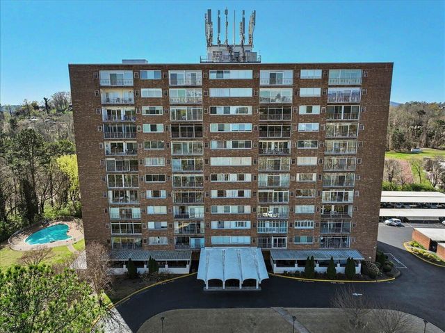 1414 Continental Drive 1207, Chattanooga, TN 37405