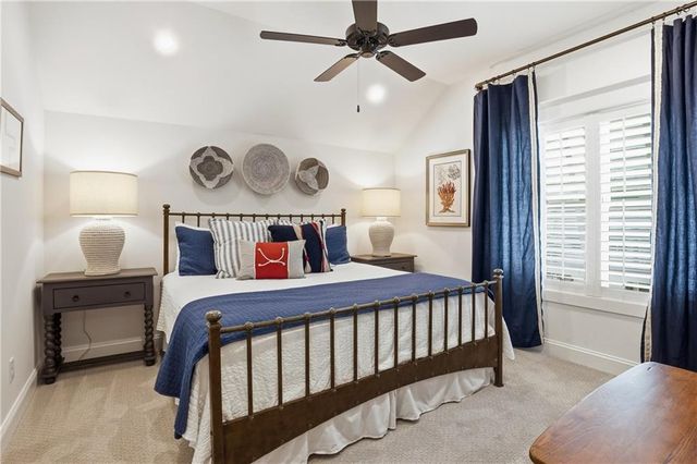 1136 Peachtree Street, St. Simons Island, GA 31522
