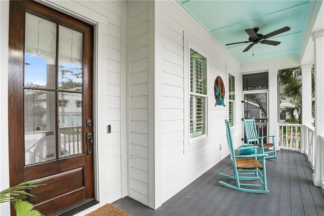1136 Peachtree Street, St. Simons Island, GA 31522
