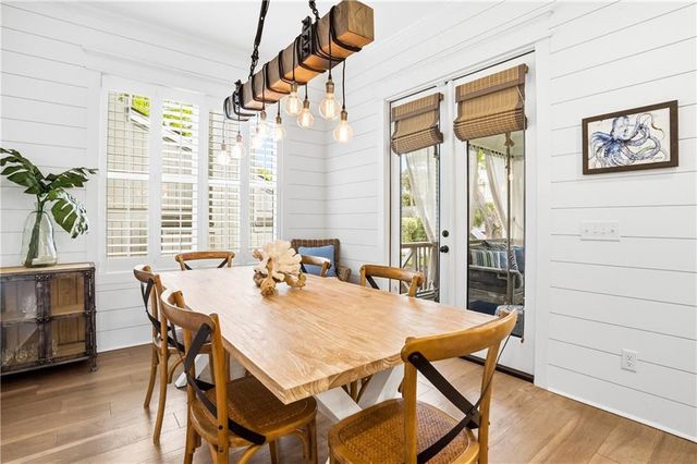 1136 Peachtree Street, St. Simons Island, GA 31522