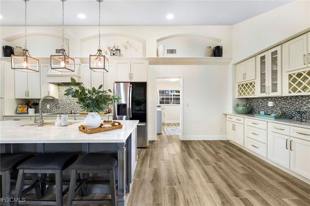 3710 SE 21st AVE, Cape Coral, FL 33904