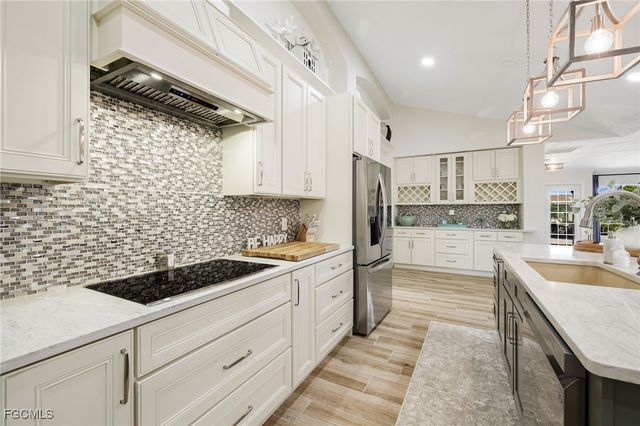 3710 SE 21st AVE, Cape Coral, FL 33904