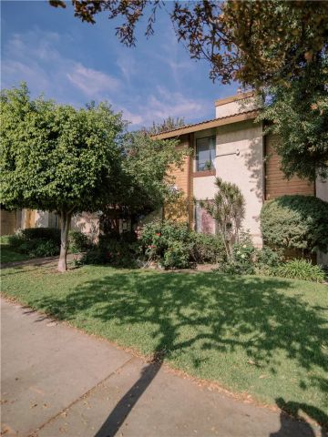 14527 Plummer 202, Panorama City, CA 91402