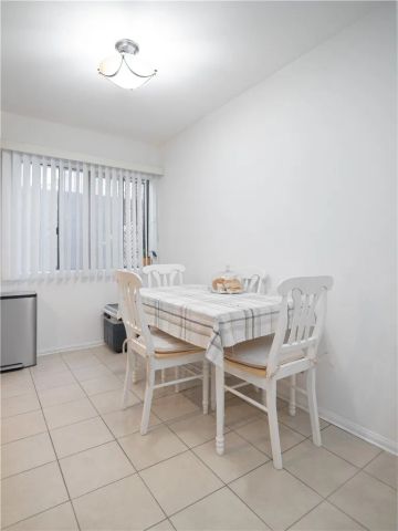 14527 Plummer 202, Panorama City, CA 91402