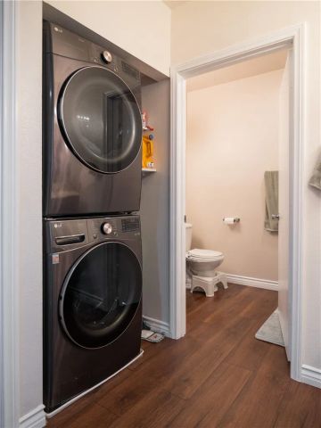 14527 Plummer 202, Panorama City, CA 91402