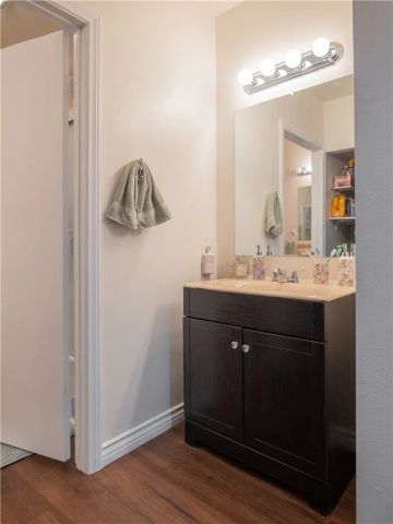 14527 Plummer 202, Panorama City, CA 91402