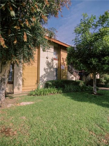 14527 Plummer 202, Panorama City, CA 91402