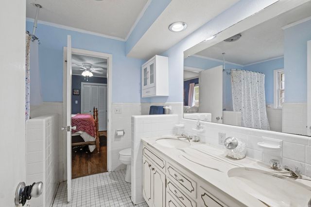 1903 W Arch Avenue, Searcy, AR 72143