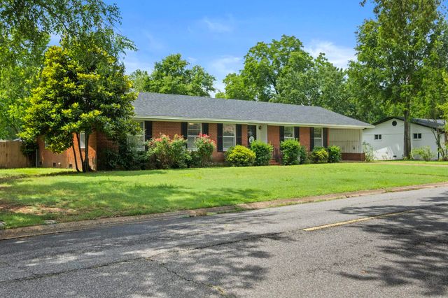 1903 W Arch Avenue, Searcy, AR 72143