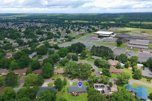 1903 W Arch Avenue, Searcy, AR 72143