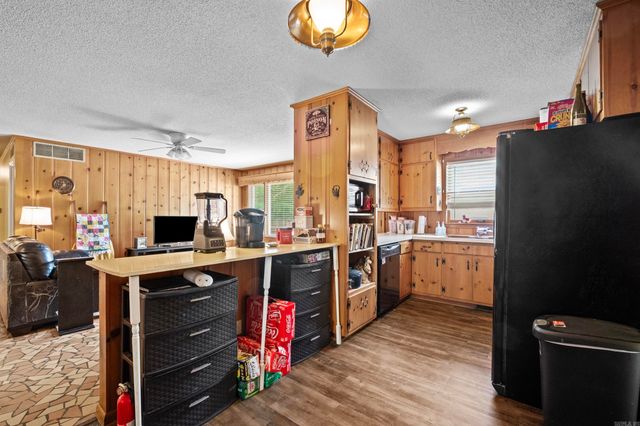 1903 W Arch Avenue, Searcy, AR 72143