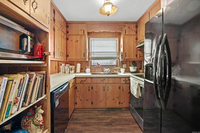 1903 W Arch Avenue, Searcy, AR 72143