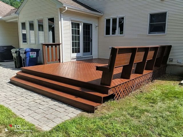 16 Pine Hill Rd, Easthampton, MA 01027