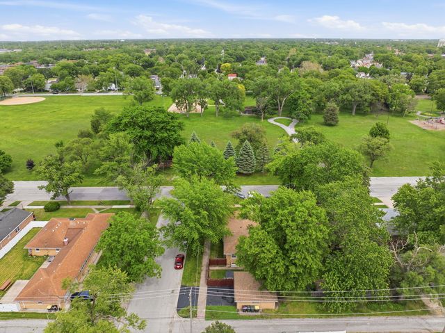 17904 Arcadia Avenue, Lansing, IL 60438
