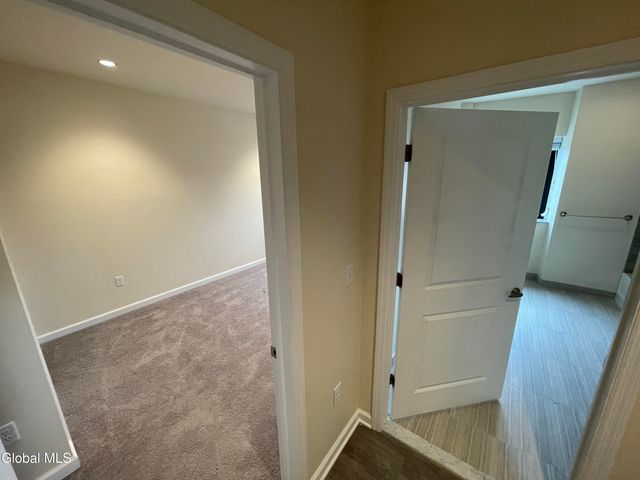 192 Erie Boulevard, Schenectady, NY 12305