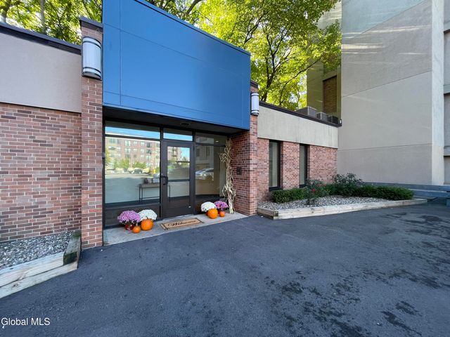 192 Erie Boulevard, Schenectady, NY 12305